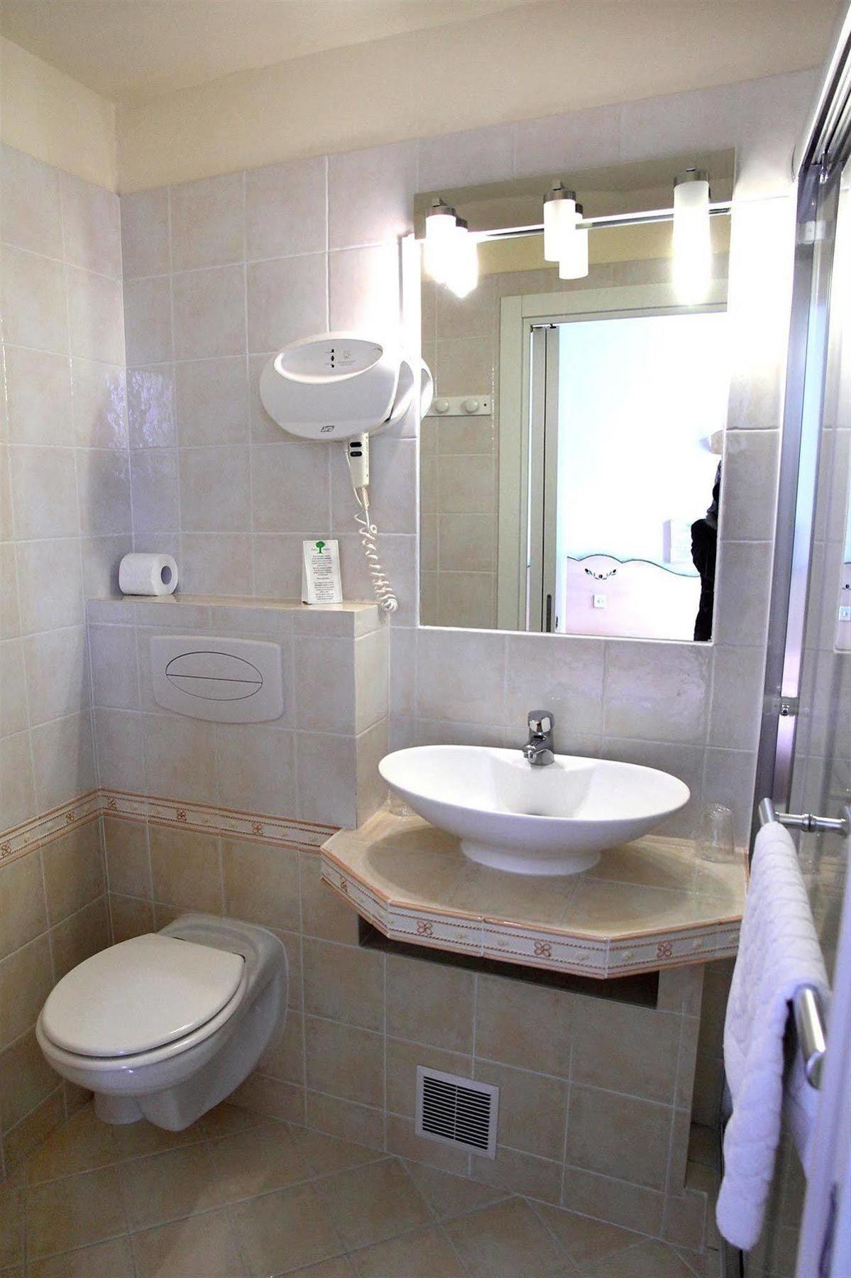 Hotel Le Thimothee : & 2*
